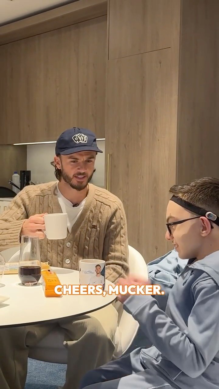 spursofficial 게시물 이미지: Custard creams and a cuppa ☕️

@madders...