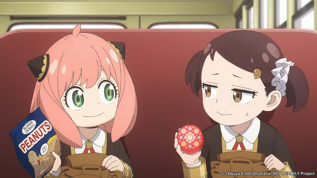 Photo by SPY x FAMILY EN on December 18, 2025. May be an anime-style image of train and text that says 'PEANUTS PEANUIS SO SUPER OISHII ISHIT © Tatsuya @TatuyaEndo/Shuesit,sYLYP FatsuyaEndo/Shueisha, Endo/Shueisha, SPY xF SPYxFAMILY FAMILY Project'.