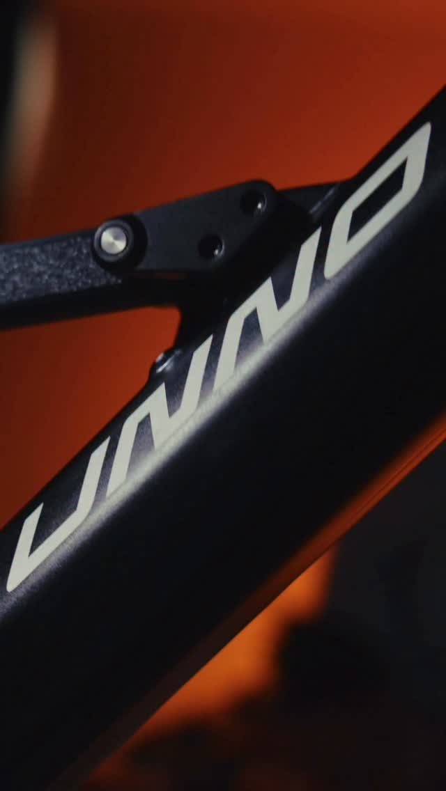 srammtb 게시물 이미지: Bonded alloy. Fully adjustable. Race-only DNA....