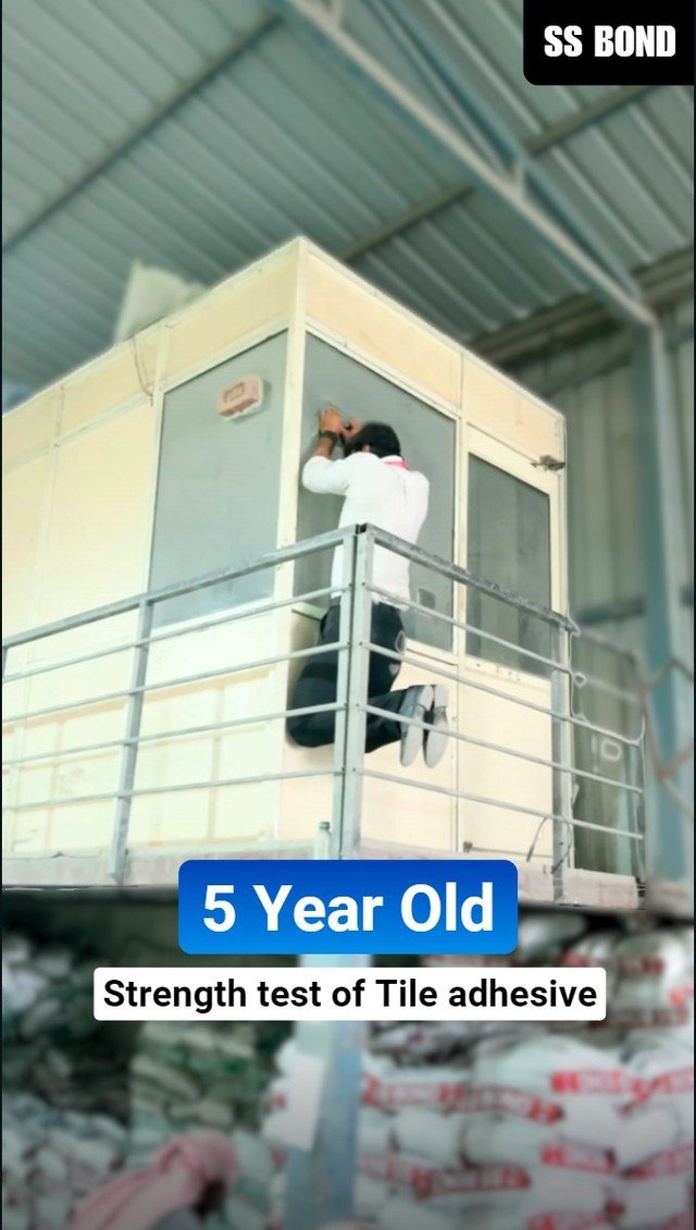 ssbond_india 게시물 이미지: 5 year old Strength test of Tile adhesive on glass.