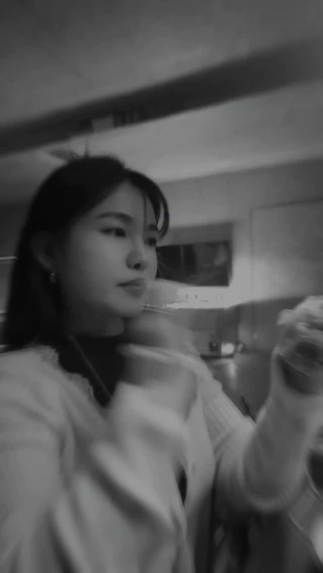 sshoosam 게시물 이미지: Coming  soon!!
내일 아침 10시에 만나용