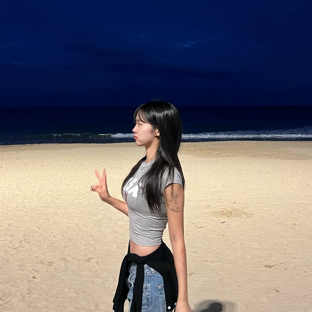 sson_da 게시물 이미지: 가을 바다도 좋네?👾🖤😈