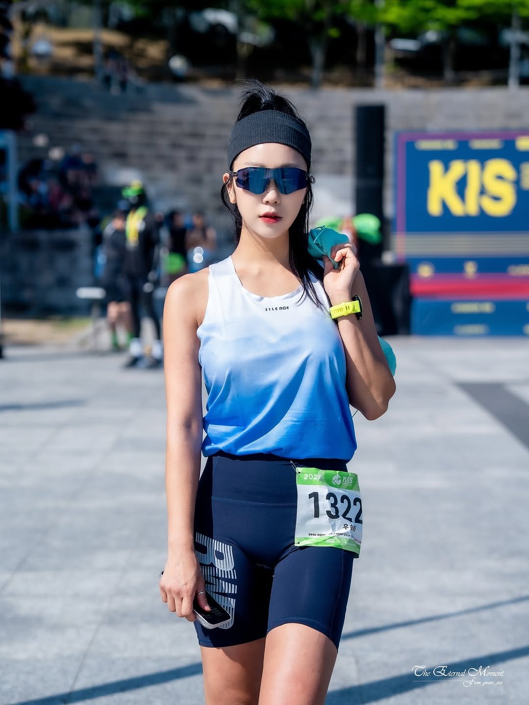 ssong.xi 게시물 이미지: 사진 vs 영상 
여러분의 선택은..? 

사진 : 쏭시 추구미 시크 😎
영상 :...