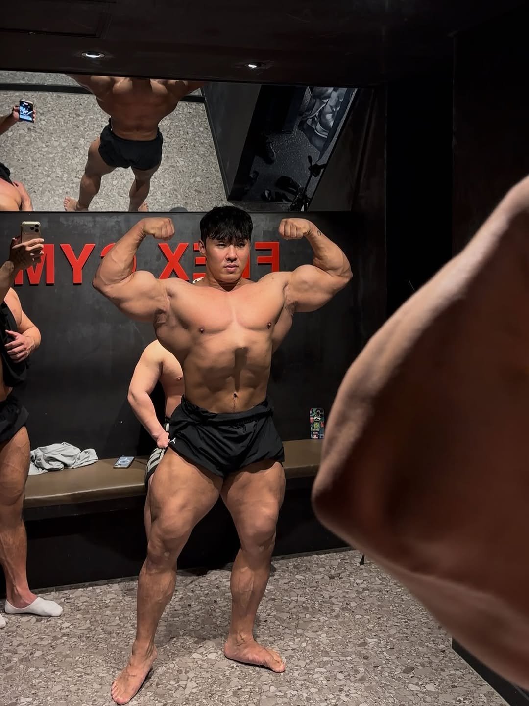 ssssize_ 게시물 이미지: 5월 습관들이기
6월부터 바디빌딩하기
고릴라 진화 장전🦍🔥