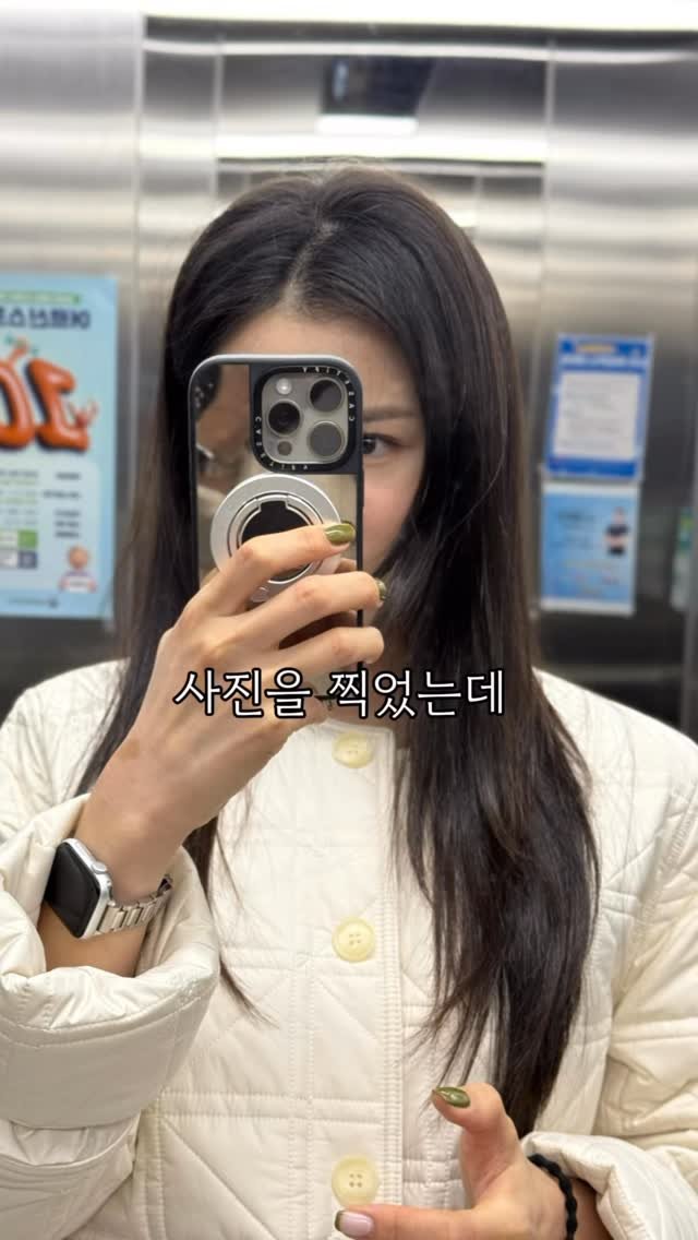 ssun__flow 게시물 이미지: “새치, 뽑아야 할까? 잘라야 할까?” 🔍
이건 단순한 미용의 문제가 아니라 
두피...