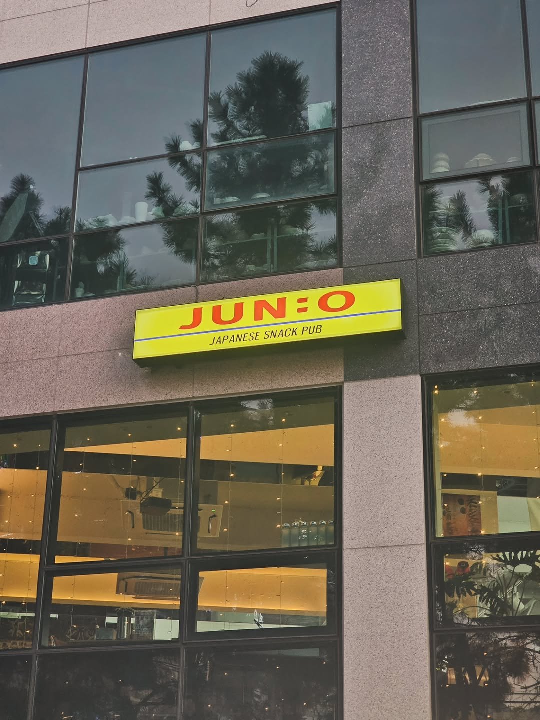 Photo by 달콩써니 on January 19, 2026. May be an image of signboard and text that says 'JUN:O JAPANESE SNACK JAPANESESNACKPUB PUB'.
