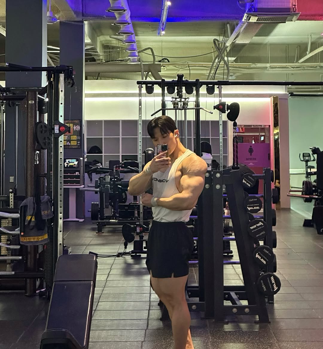 ssxngmxn 게시물 이미지: ⠀
ROUTINE🏋🏽‍♀️
⠀
⠀
#chasewhatmatters 
⠀