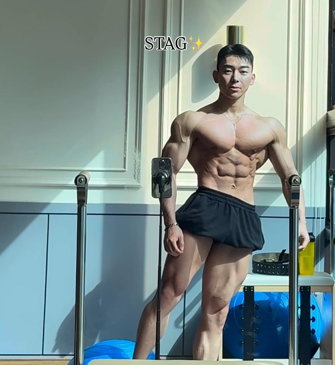 stag_jun 게시물 이미지: #ifbbpro 첫발걸음🦶🏻#작은거인 #가장빛날수있게...
