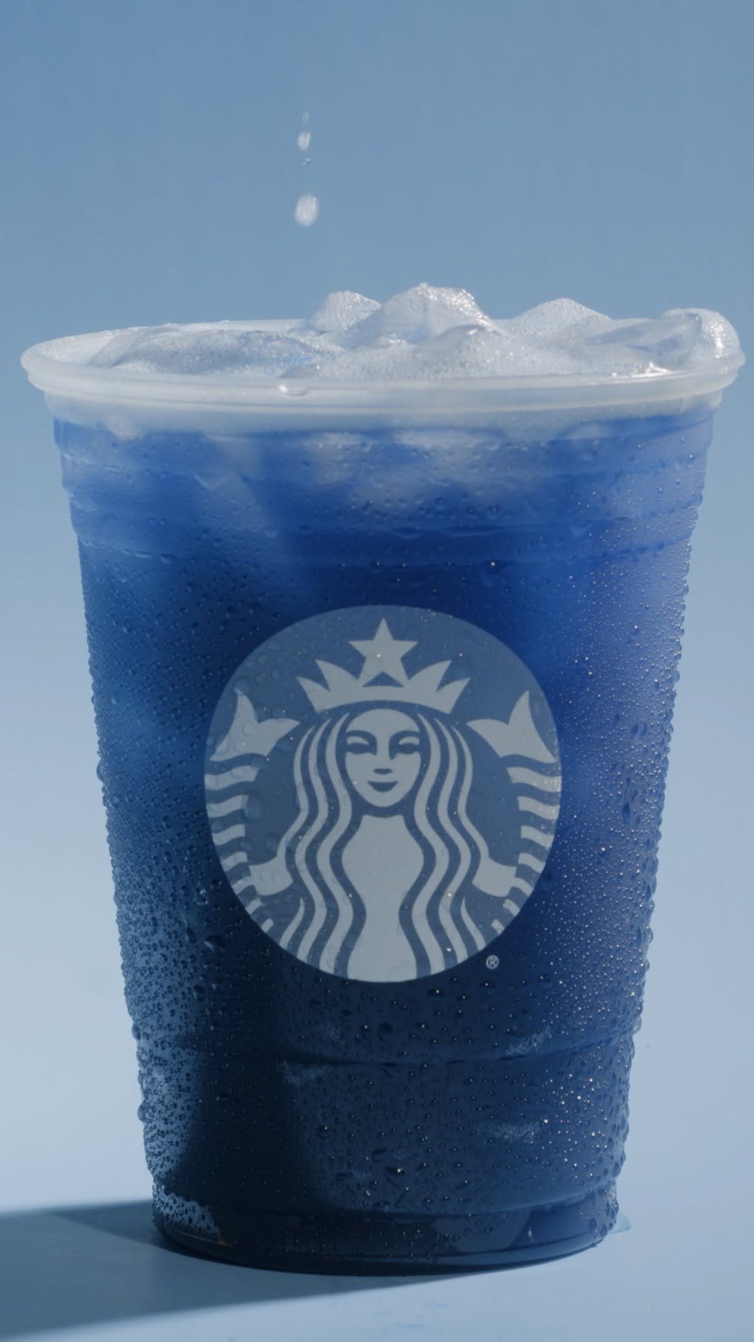 starbucks 게시물 이미지: take the new blue coconut energy refreshers...