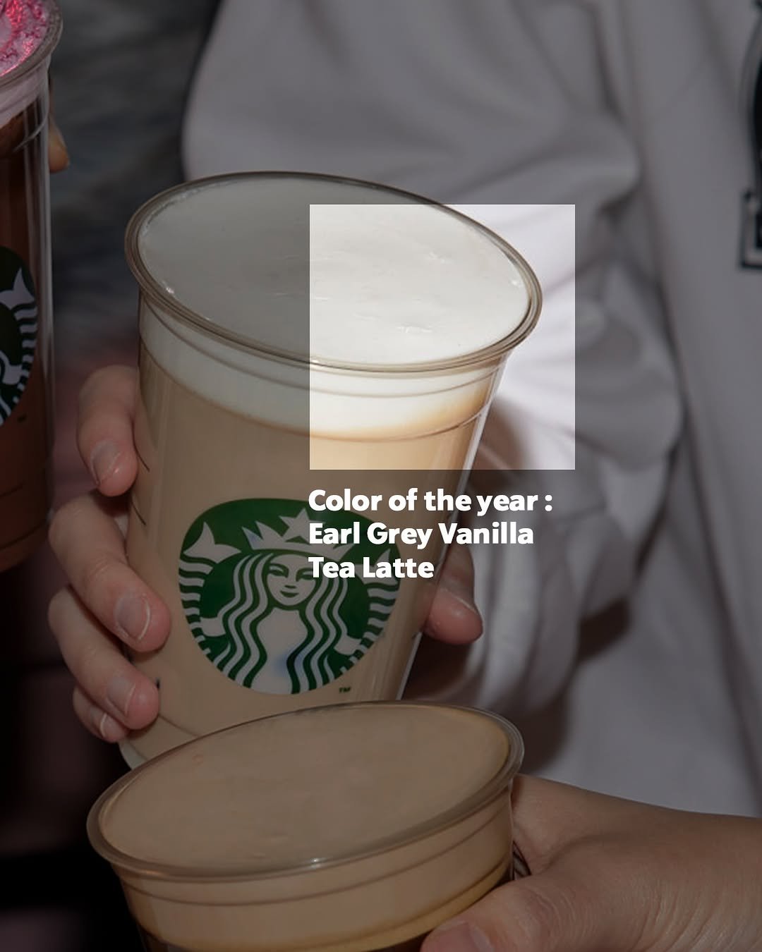 Photo by 스타벅스 코리아 on February 17, 2026. May be an image of drink and text that says 'Color of the year: Earl Grey Vanilla Tea Latte'.