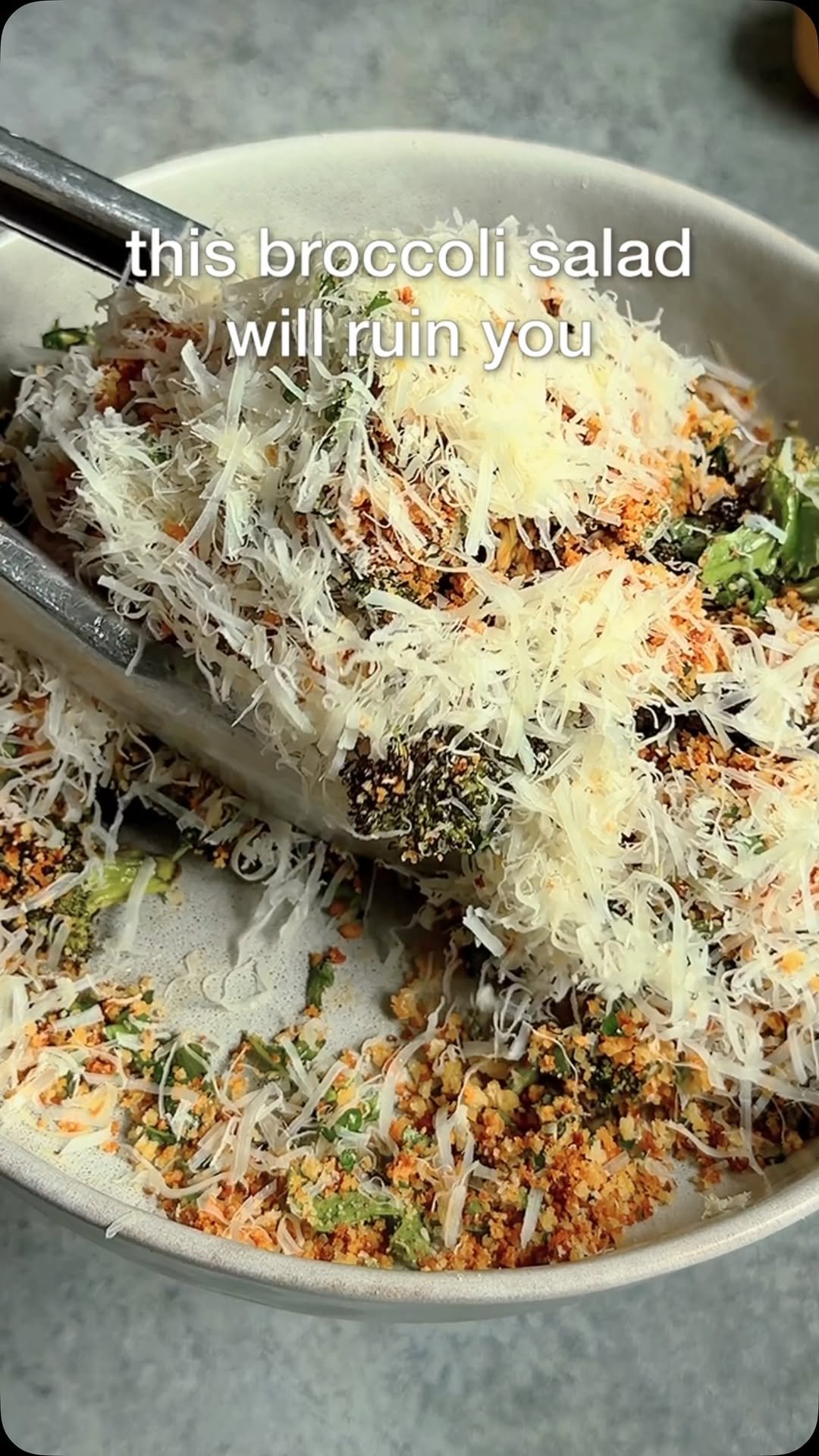 starinfinitefood 게시물 이미지: CRUNCHY ROASTED BROCCOLI SALAD WITH CREAMY...