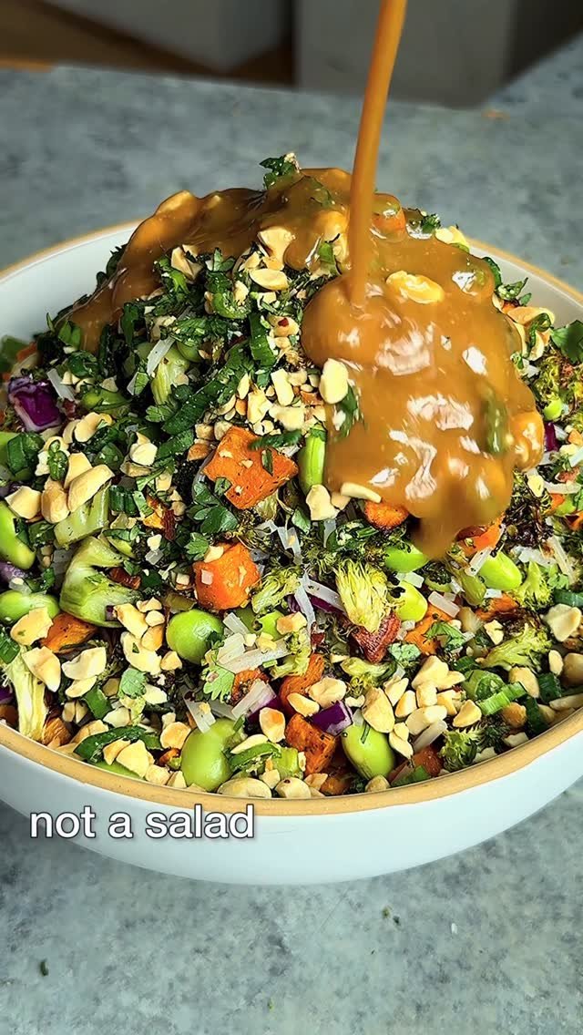 starinfinitefood 게시물 이미지: ROASTED BROCCOLI, SWEET POTATO & CHOPPED RICE...