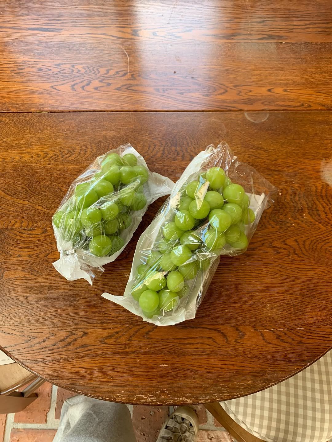 Photo by 시작에 머물다 | 옥천 감성숙소 on November 08, 2025. May be an image of fruit cocktail, melon and text.