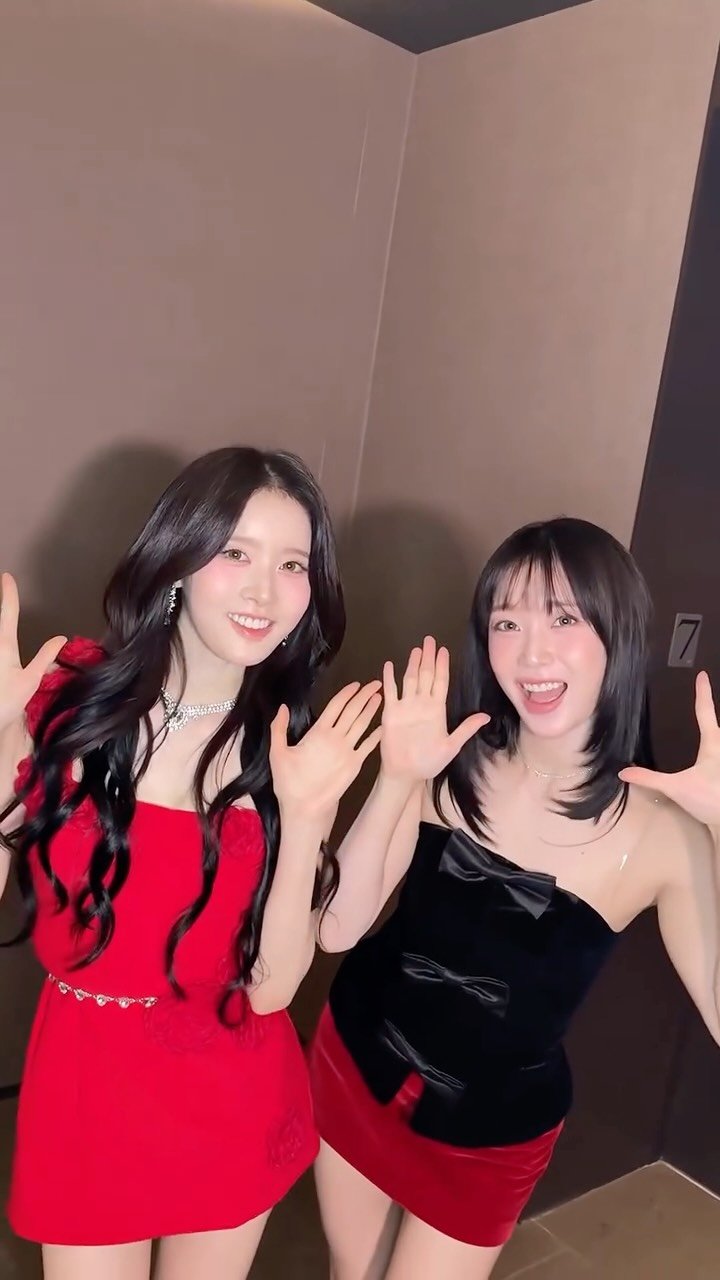 stayc_highup 게시물 이미지: 종소리가 들리게 해줘🔔❣️

#STAYC #스테이씨 
#Sumin #Sieun