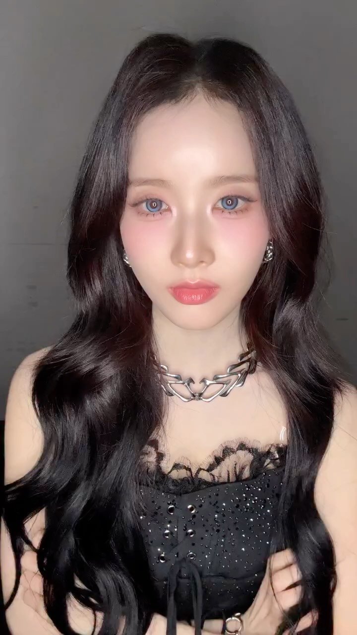 stayc_highup 게시물 이미지: 언니가 잘할게😘

#STAYC #스테이씨 
#Sieun #시은