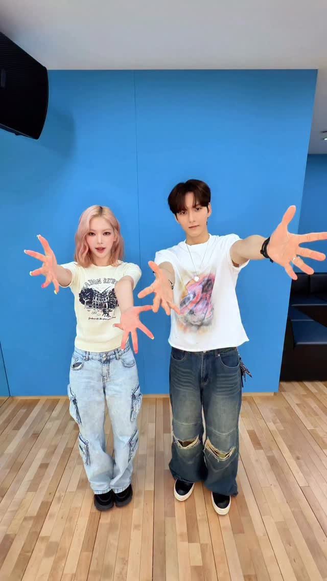 stayc_highup 게시물 이미지: 2 L0VE with #XdinaryHeroes #Ode...