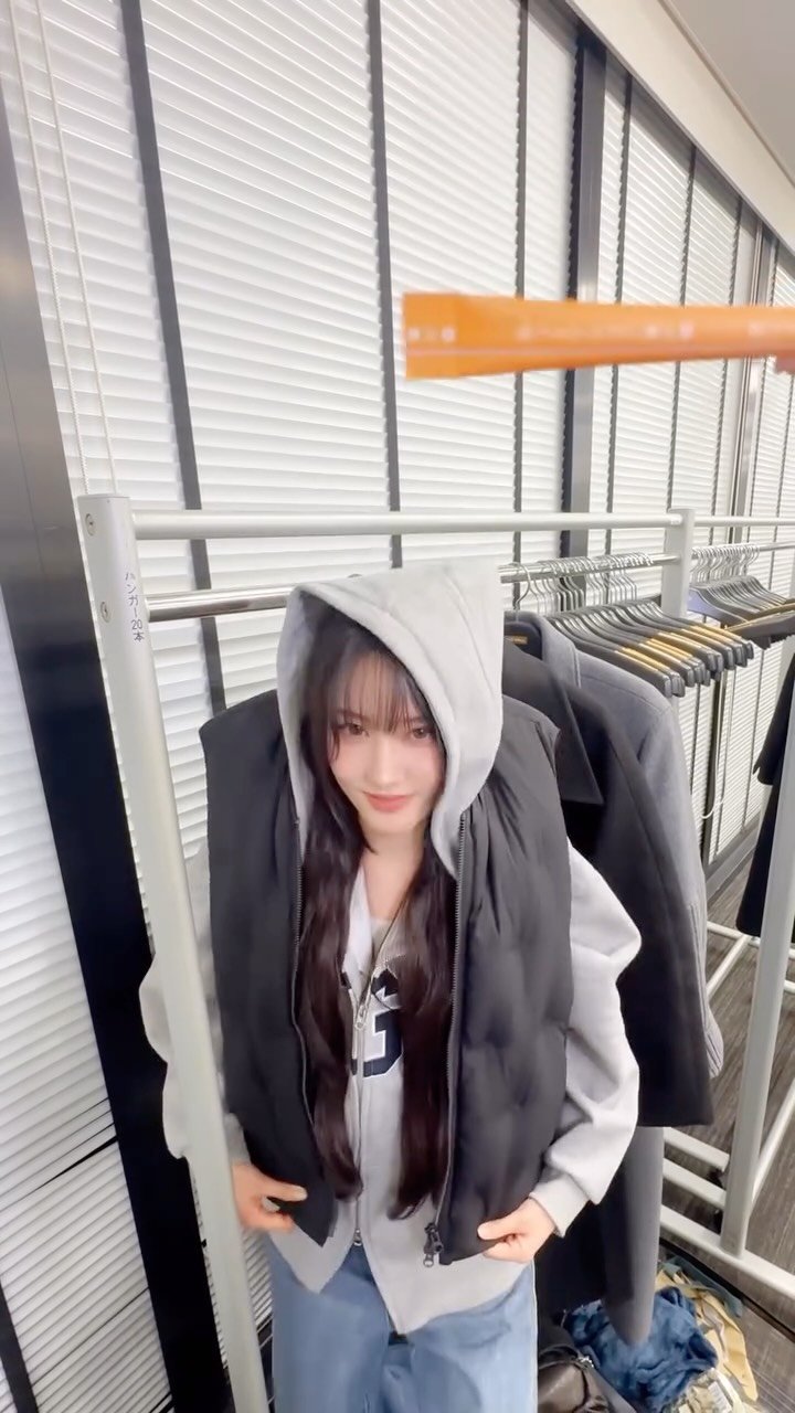 stayc_highup 게시물 이미지: Move your finger☝️

#STAYC #스테이씨
#Sumin #Yoon