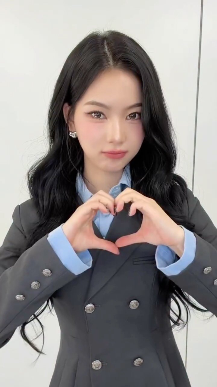 stayc_highup 게시물 이미지: SWITHのことが #好きすぎて滅 ！

#STAYC #ステイシー
#ISA #アイサ