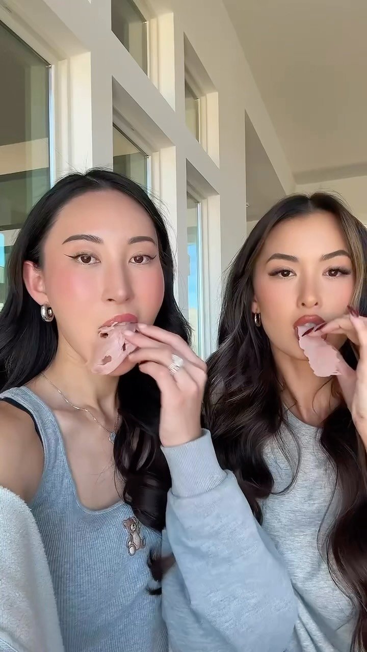 steakandbuttergal 게시물 이미지: Lip gloss is cool but have you ever had...