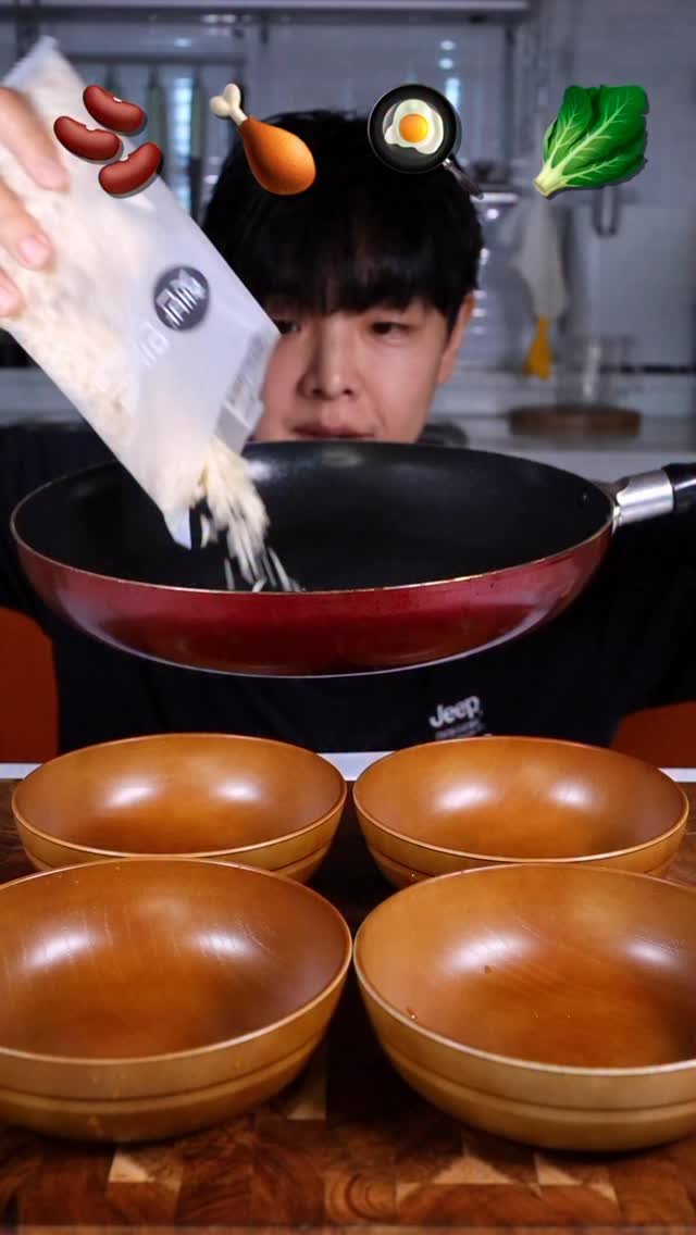stoneychoi 게시물 이미지: Fried rice #mukbang #asmr #asmrfood #rice