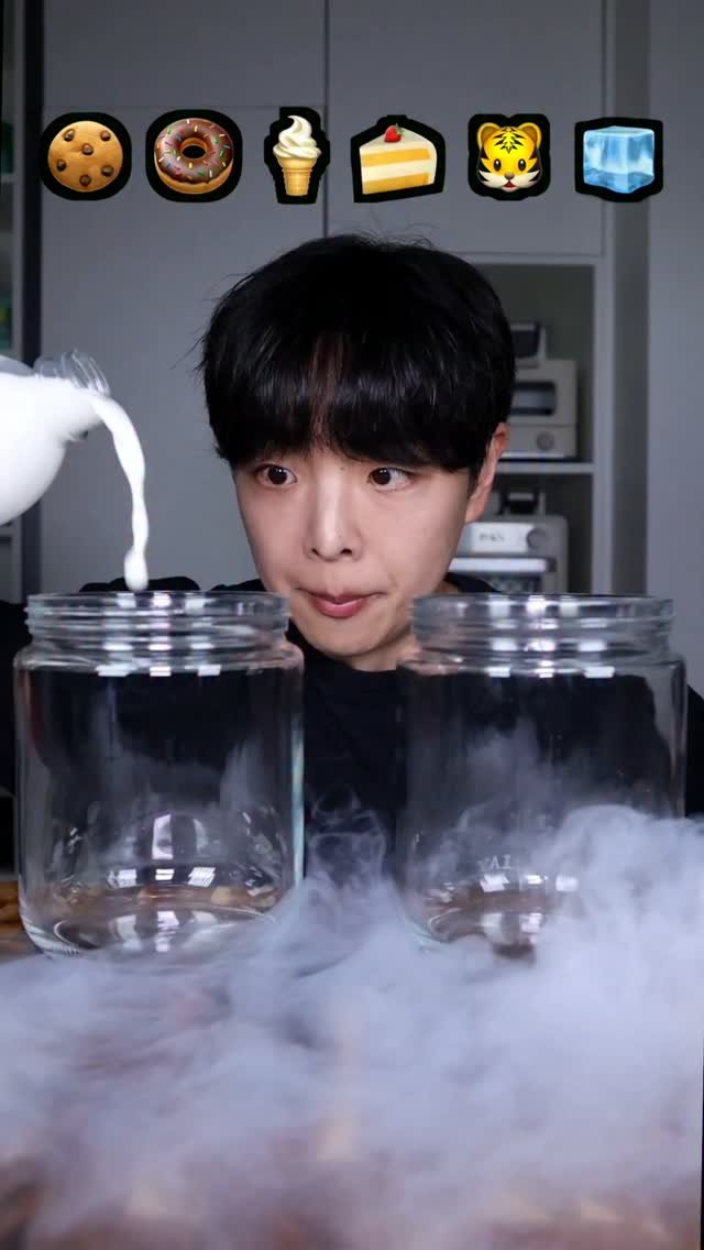stoneychoi 게시물 이미지: Milk vs Coffee #food #foodporn #mukbang #foodstagram