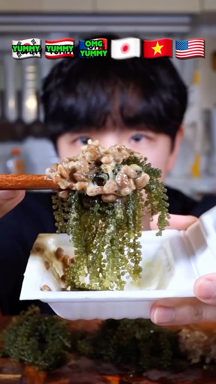 stoneychoi 게시물 이미지: Sea Grapes #mukbang #asmr #tiktok
