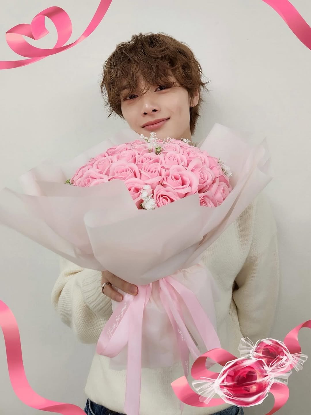 Photo shared by Stray Kids JAPAN OFFICIAL(JYP) on March 14, 2026 tagging @realstraykids. May be an image of prairie gentian, baby's-breath, rose and text.