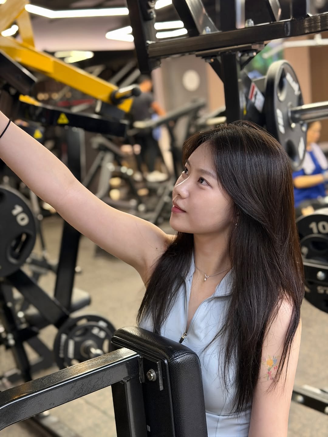 strong_hyebeen 게시물 이미지: 오랜만에 올리는 피드!
연말은 연말인가봐요 정말 정신 없이 지나가는...