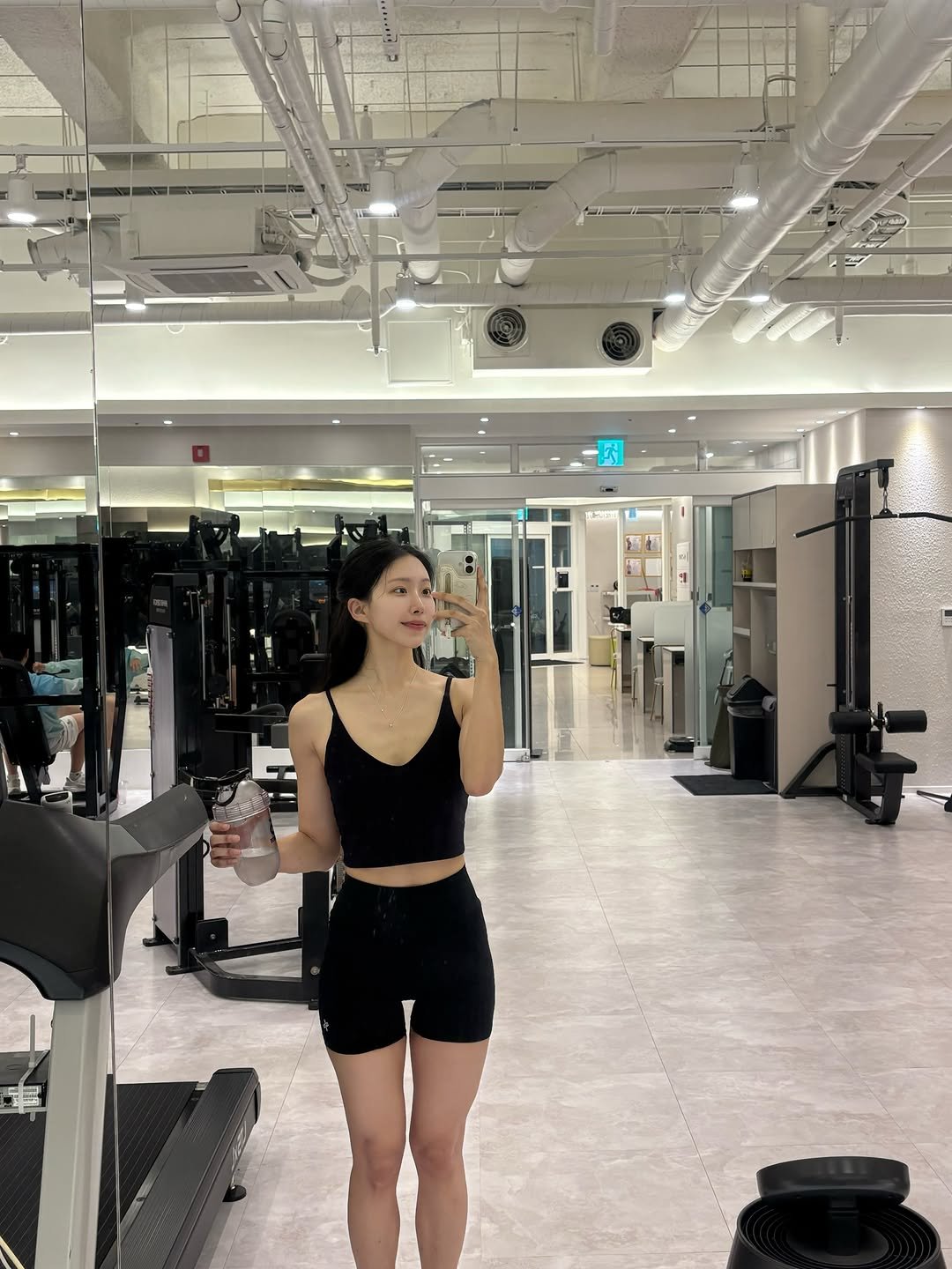 strong_jieun 게시물 이미지: 관리day🌿 +바프끝나고 먹고싶은거 먹으면서 관리하기 

30대가 되니 탄력이...