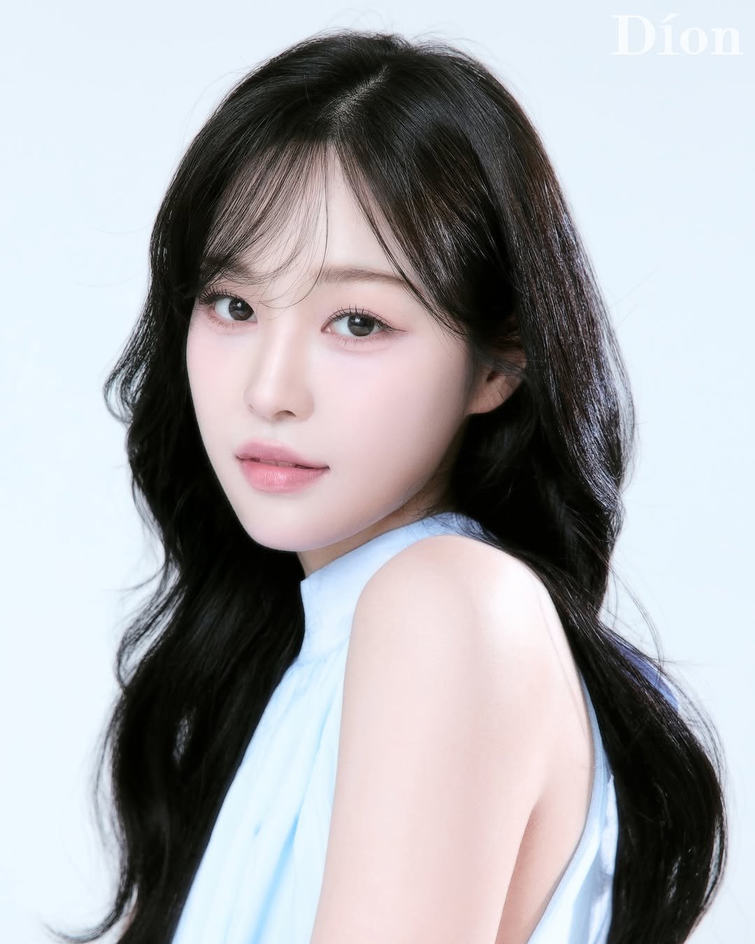 Photo by 𝐒𝐓𝐔𝐃𝐈𝐎 𝐃𝐈𝐎𝐍 일반인 프로필사진 | 배우프로필 on April 10, 2026. May be an image of one or more people, hair and text.