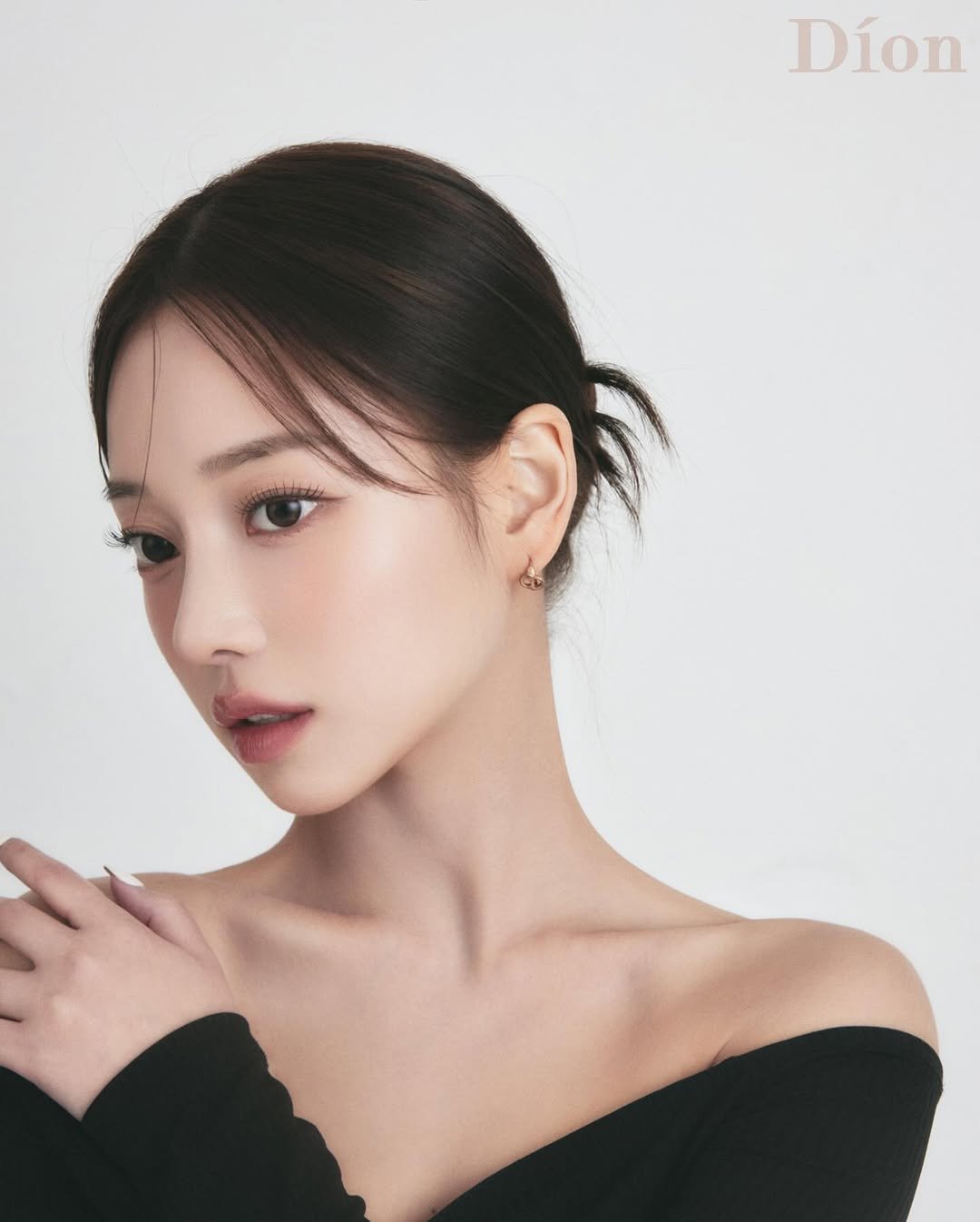 Photo shared by 𝐒𝐓𝐔𝐃𝐈𝐎 𝐃𝐈𝐎𝐍 일반인 프로필사진 | 배우프로필 on March 12, 2024 tagging @zuxseon.