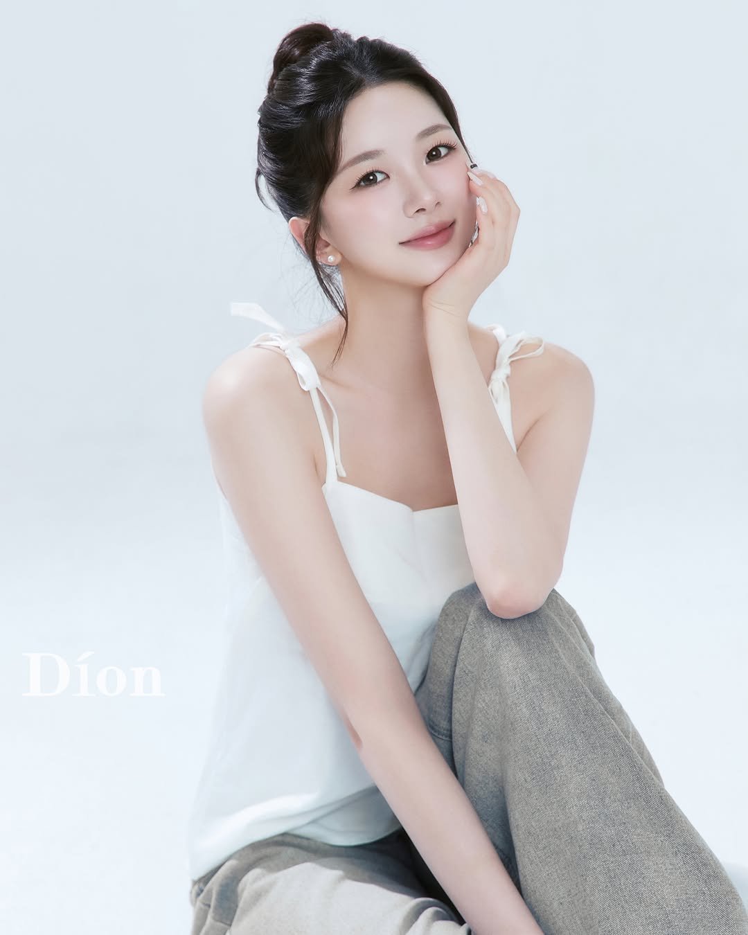 studio_dion__ 게시물 이미지: “일반인을 가장 예쁘게 만드는” 프로필 스튜디오
#프로필 #스튜디오디온