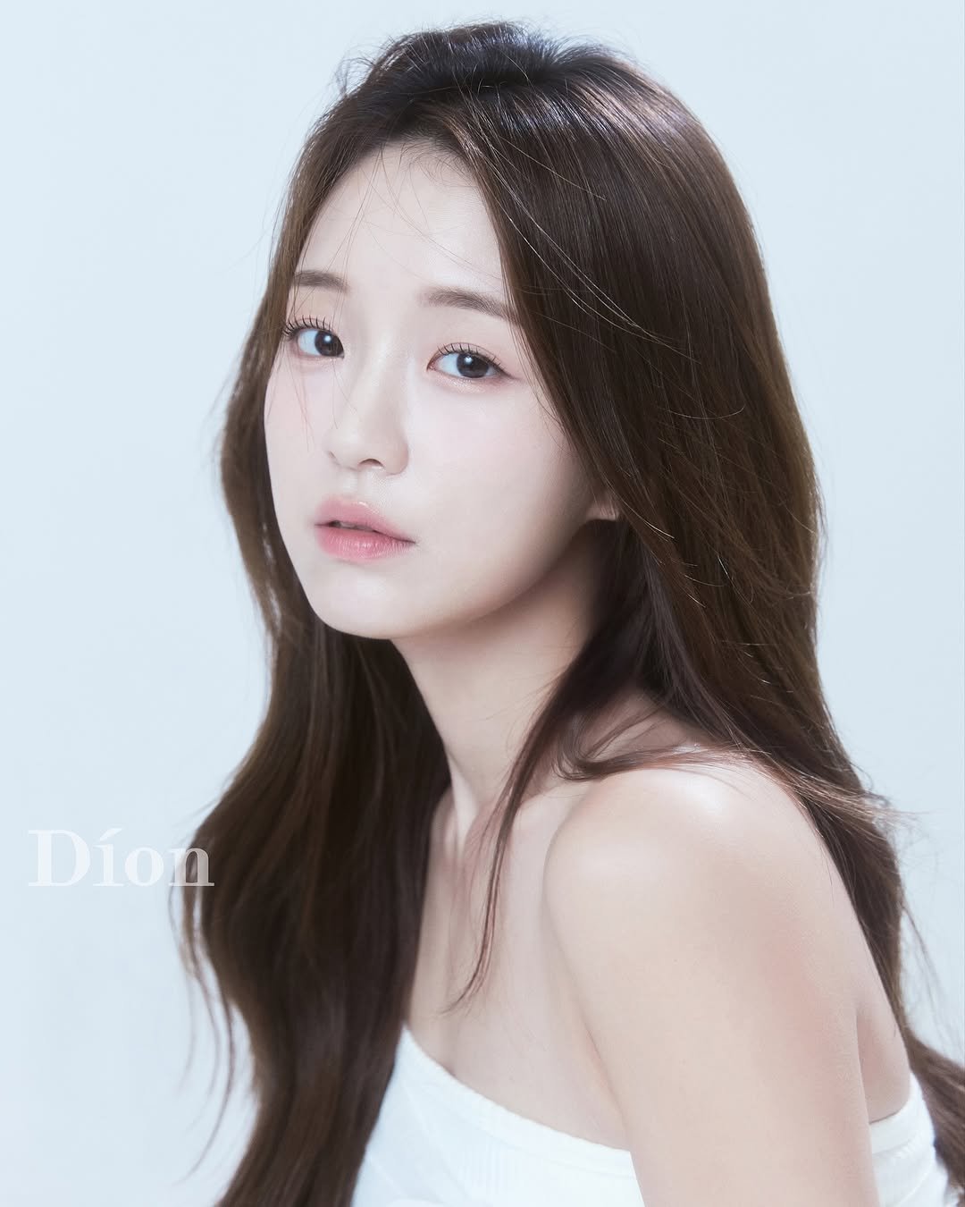 Photo shared by 𝐒𝐓𝐔𝐃𝐈𝐎 𝐃𝐈𝐎𝐍 일반인 프로필사진 | 배우프로필 on November 17, 2025 tagging @im._.eunji_. May be an image of one or more people, hair and text.