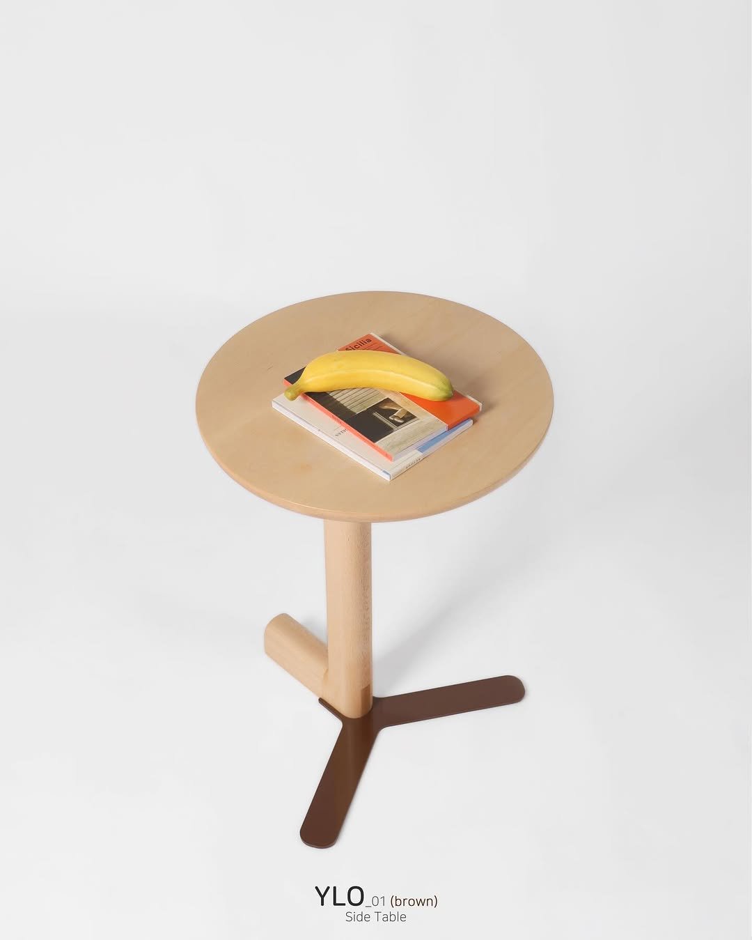 studio_ha2022 게시물 이미지: YLO_01 Side table (brown)

Spec.
beech...