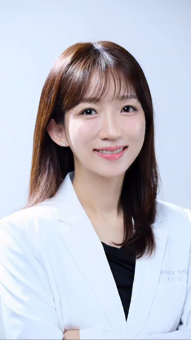 studio_u.sung_official 게시물 이미지: 의사프로필도 느낌있게

더이상 식상한 프로필은 싫다!

#의사프로필 #의사...