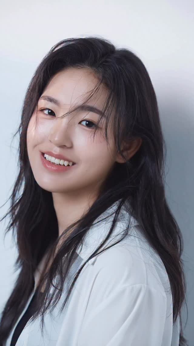 studio_u.sung_official 게시물 이미지: 고객님 배우로 성공하면

저잊으면 안되요!!! 

웃을때마다 주변이 환해지는거...