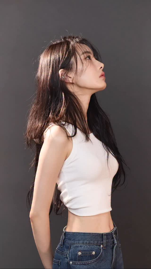 studio_u.sung_official 게시물 이미지: 새로움에 도전하라
부딫쳐라 살면서 
하루쯤 나를 반짝이게
꿈 많았던 어린날

나에게...