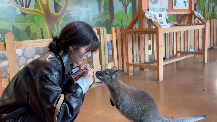 su1023_ 게시물 이미지: ••• 🖤