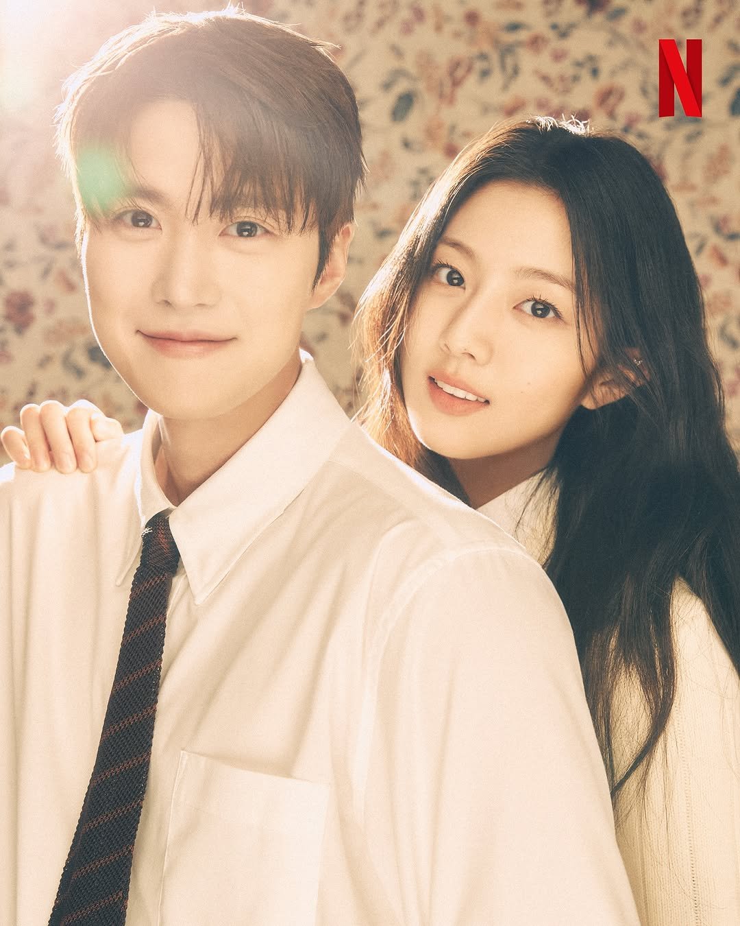 Photo shared by Netflix Korea | 넷플릭스 코리아 on September 03, 2025 tagging @0myoung_0526, and @su1023_. May be an image of poster.