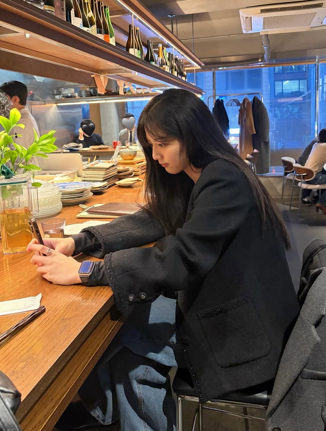 Photo by 신은수 on March 06, 2026. May be an image of cornflower and text.