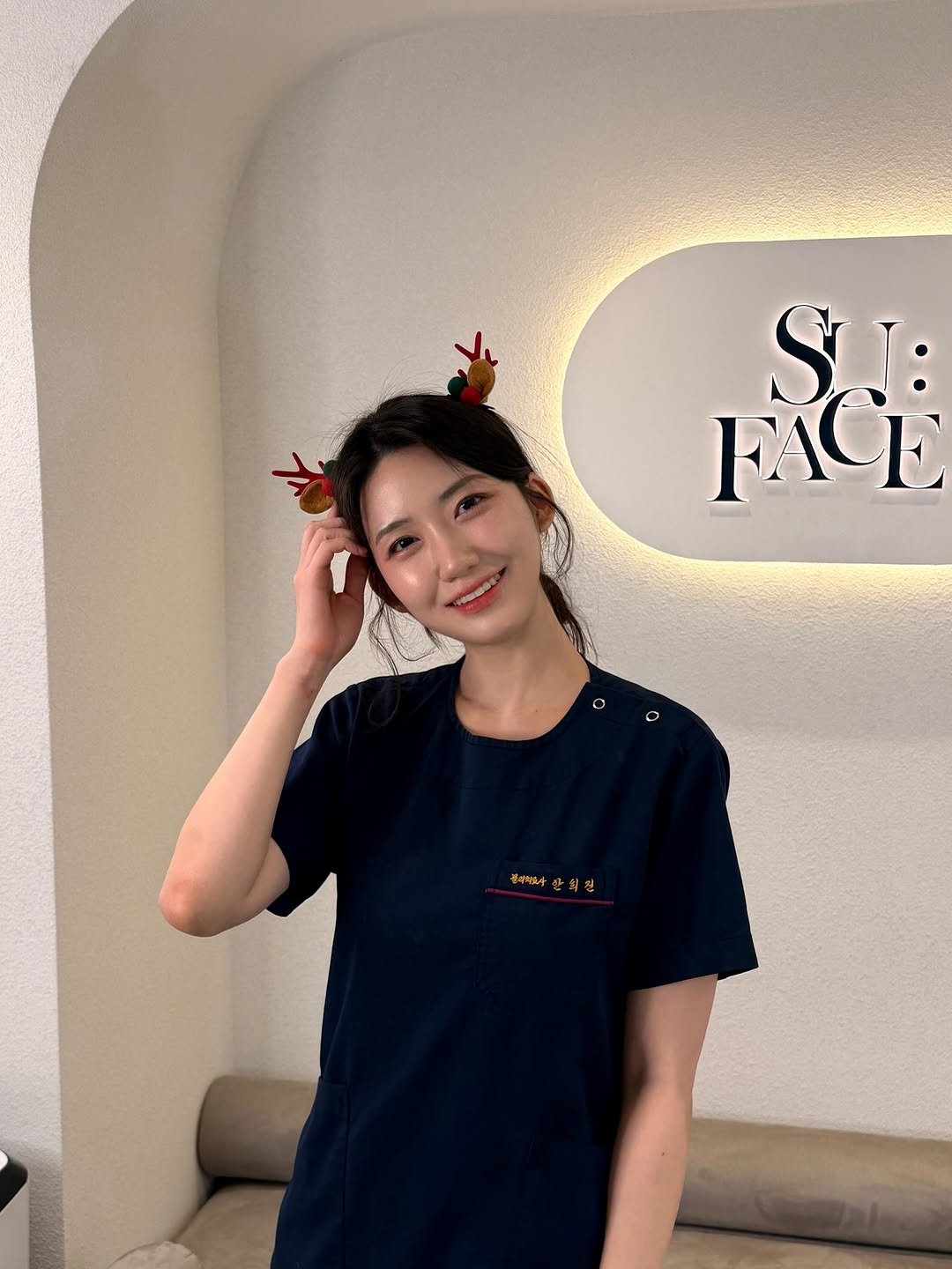 suface_hj 게시물 이미지: 여러분! 다들 메리 크리스마스 🎄🎅🏻♥️
덕분에 2025년도 알찬 한 해를...