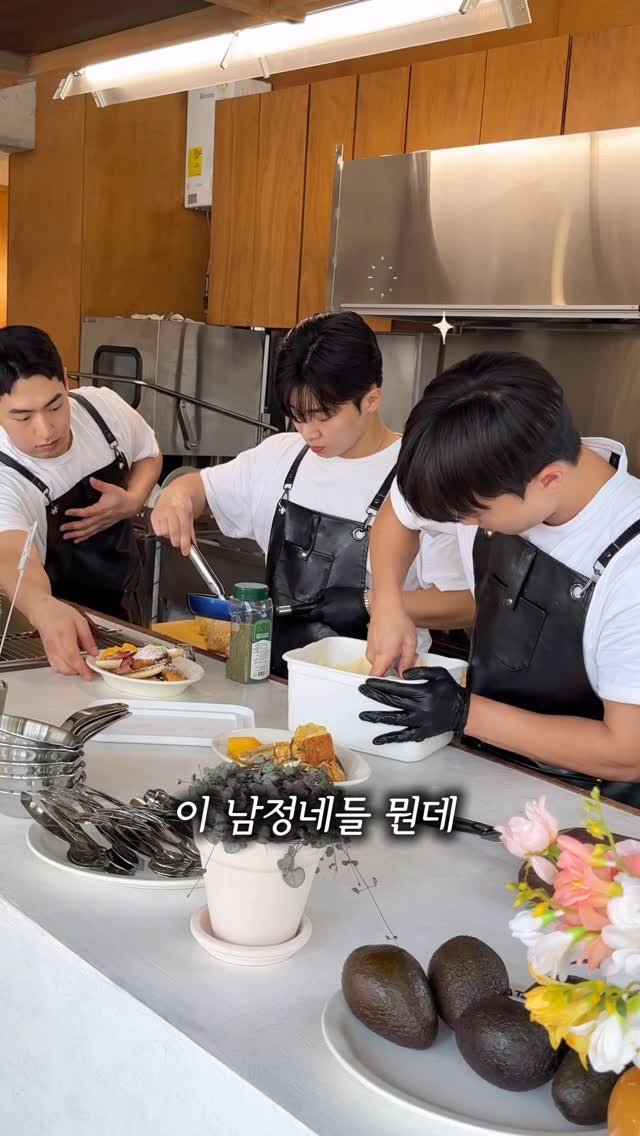 sugartokiee 게시물 이미지: 🍝초신상 동명동 브런치카페 🍾 맛 서비스 분위기 삼박자 완벽한 신상카페...
