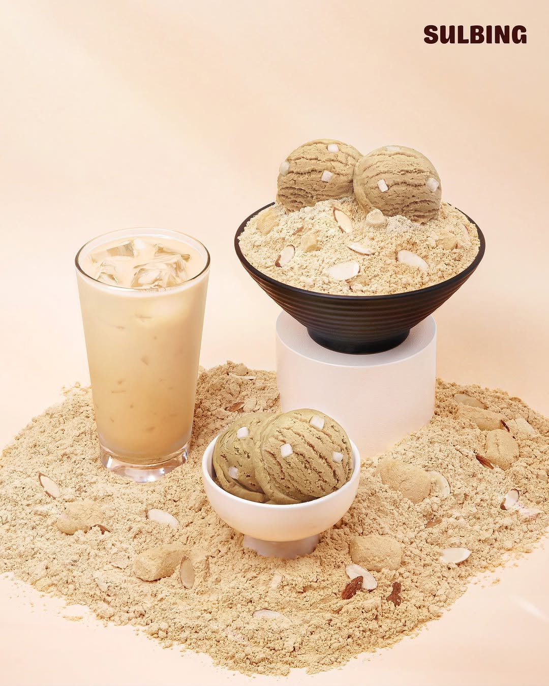 Photo by 설빙 on August 12, 2025. May be an image of coffee cup, dessert, teacup, tea and text that says 'W'.
