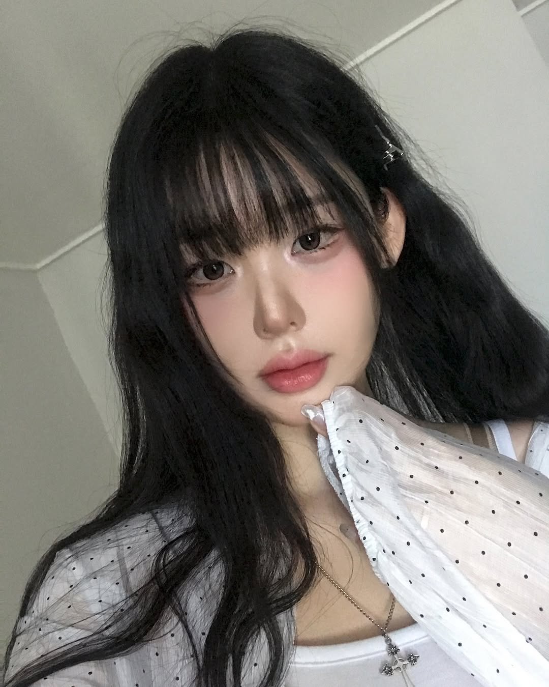 Photo by 남수민 on June 30, 2025. May be a selfie of 1 person, makeup, hair, top and text.