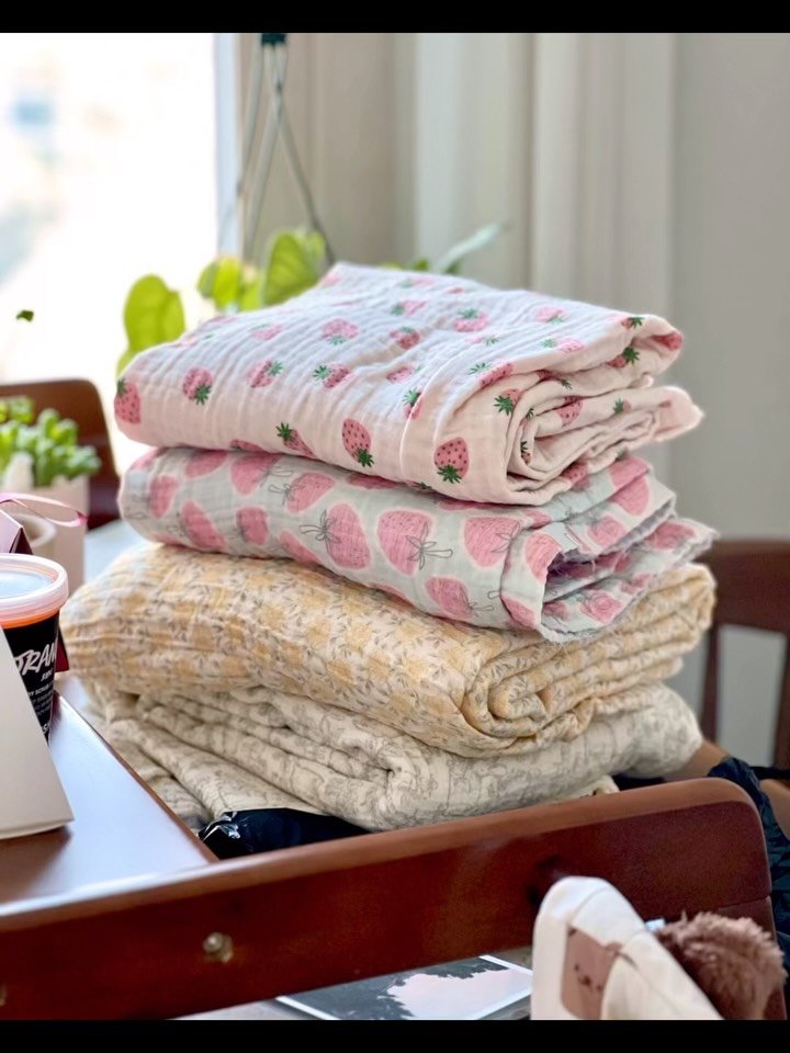 summer_jamong 게시물 이미지: 샘플용 원단을 고르러
대구 서문시장에 다녀왔어요.

예쁜 원단이 정말 많아서
얼마나...