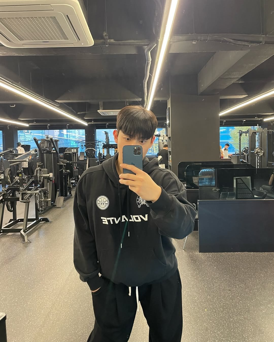 Photo shared by 민선기 on November 17, 2024 tagging @volante.kr.