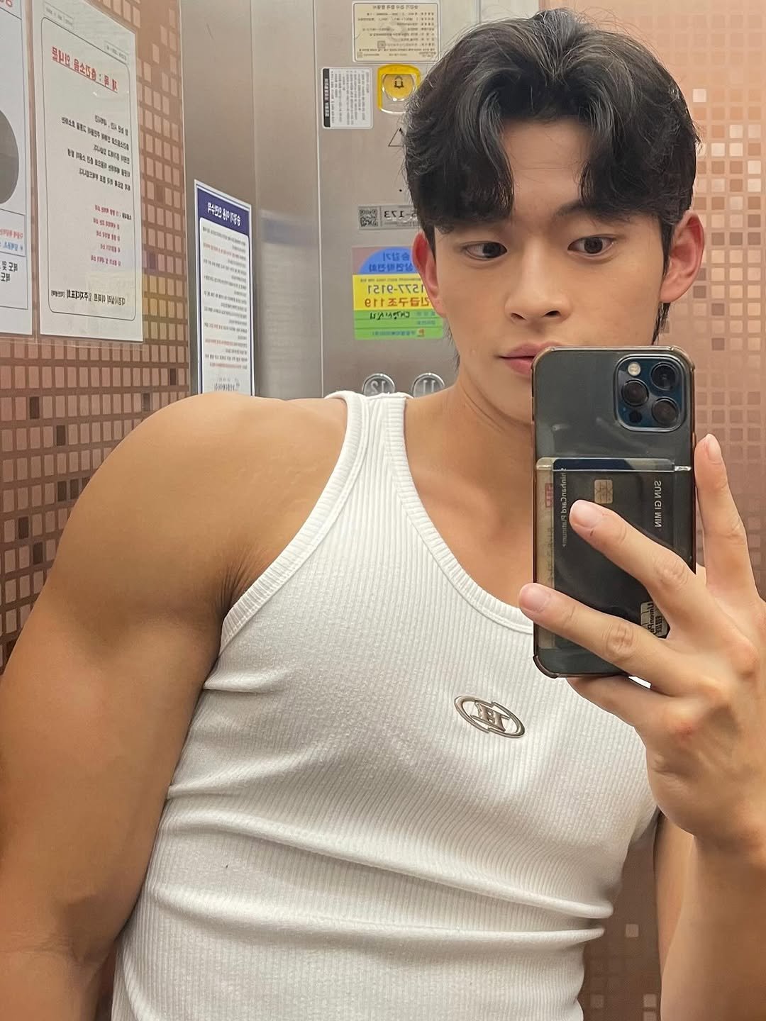 Photo by 민선기 on July 16, 2025. May be an image of 1 person.