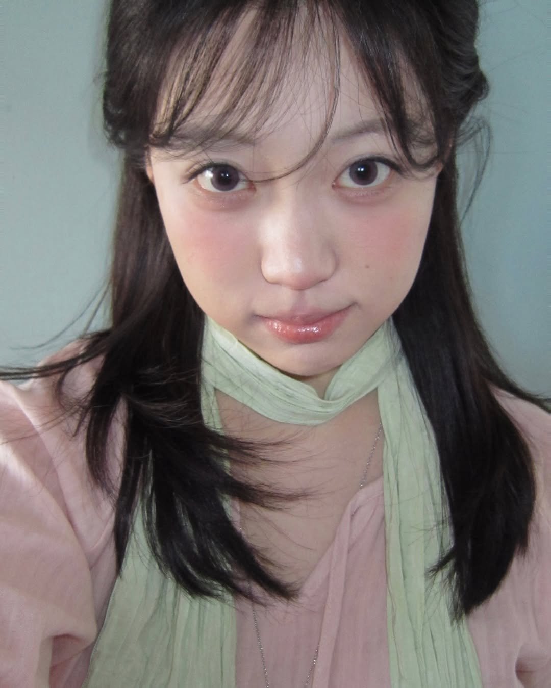 sun_rise_0802 게시물 이미지: 토끼 데려갈래 말래~🐰🩷??

트위드 크리스틴 모브 그레이와 함께
하파크리스틴...