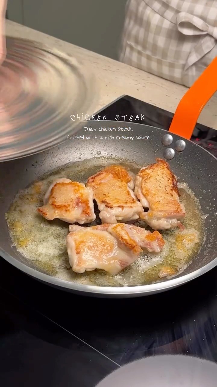 sunday_rang 게시물 이미지: 🔺갈릭 어니언 크림 치킨 스테이크😀

여러분~
이거 진짜 진짜 맛있으니까
꼬~옥...