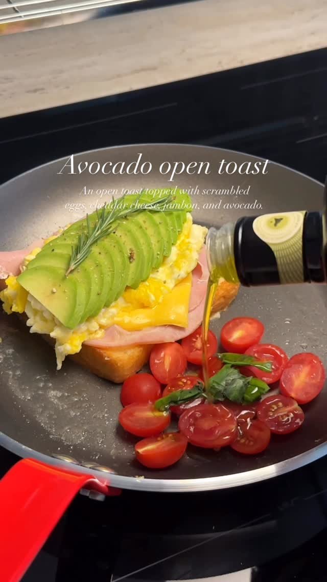 sunday_rang 게시물 이미지: 🔺아보카도 오픈 샌드위치

후숙이 잘된 아보카도 두개가 있어서
오픈 샌드위치...